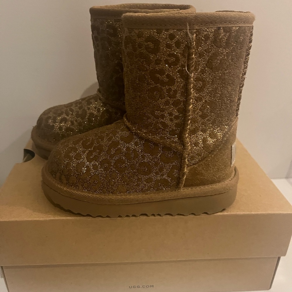 Toddler chestnut leopard Ugg boots